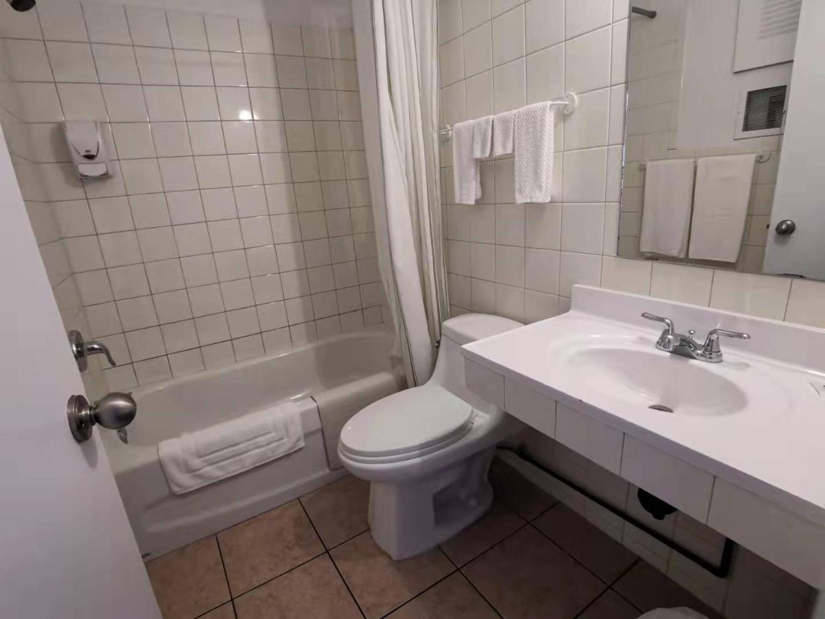 Dundurn Motel Екстериор снимка