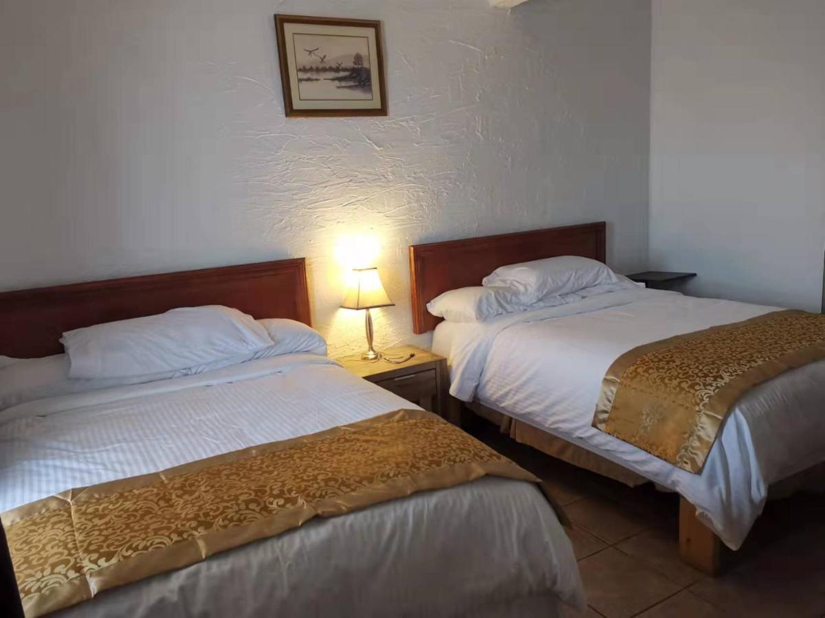 Dundurn Motel Екстериор снимка