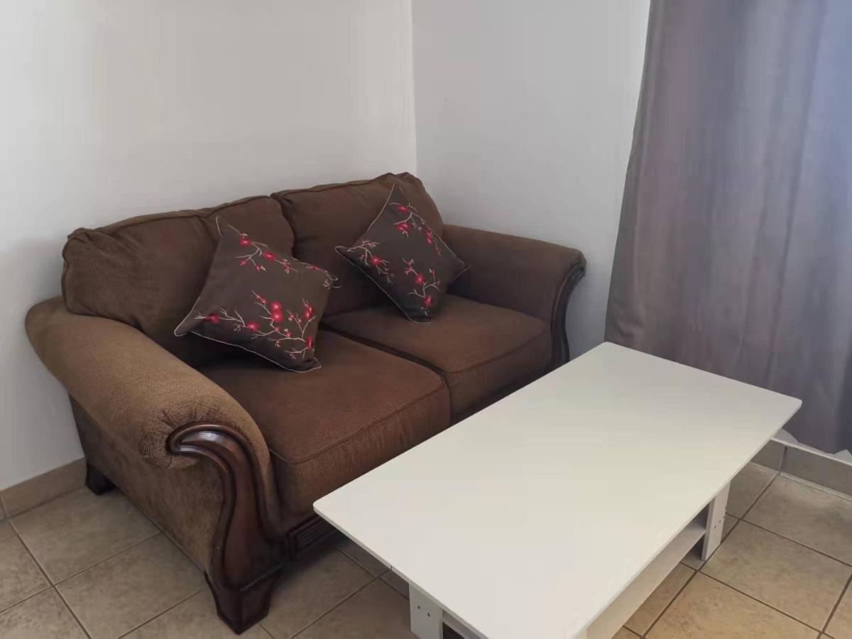 Dundurn Motel Екстериор снимка
