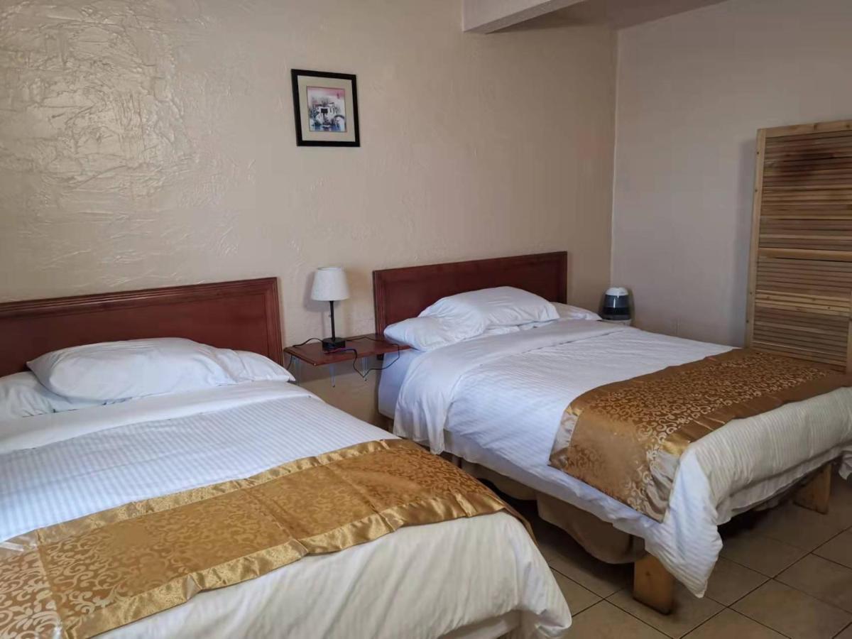 Dundurn Motel Екстериор снимка