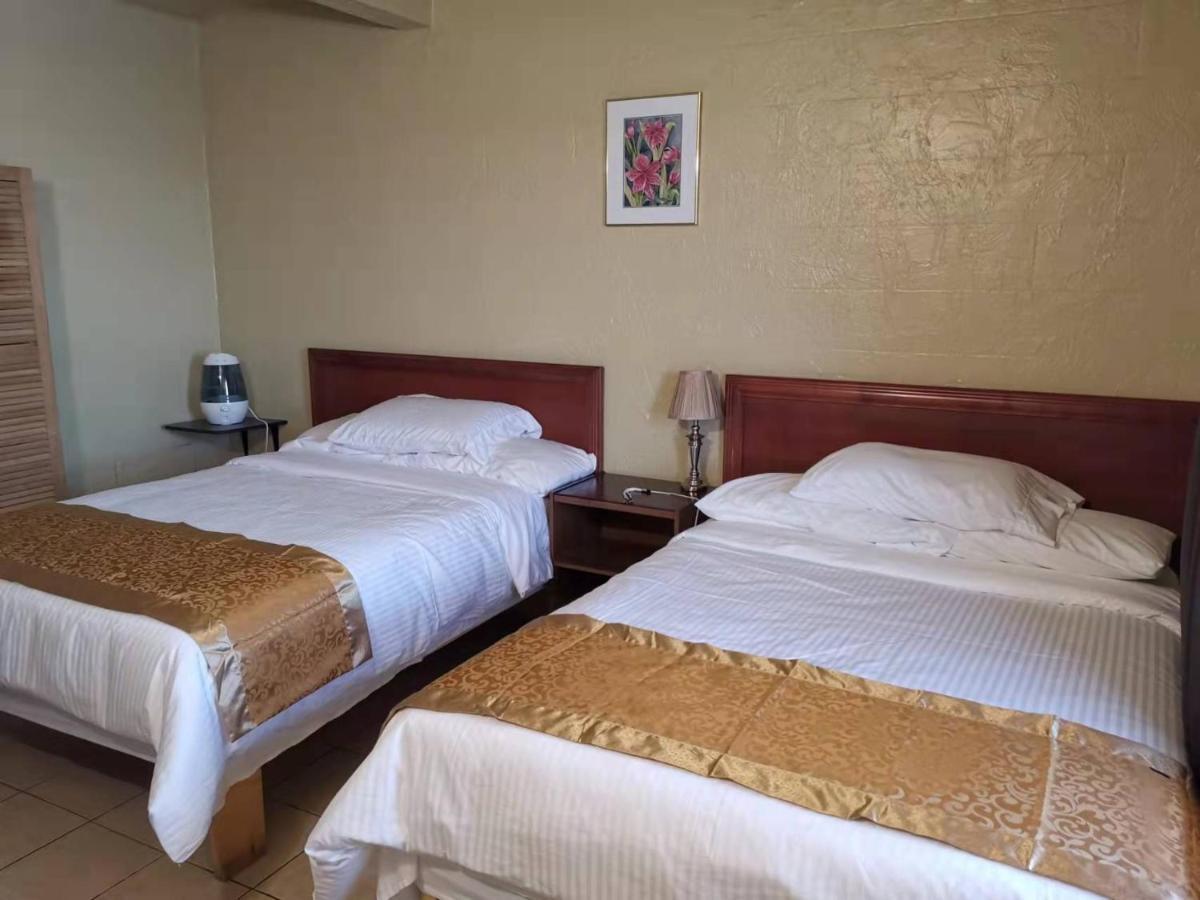 Dundurn Motel Екстериор снимка