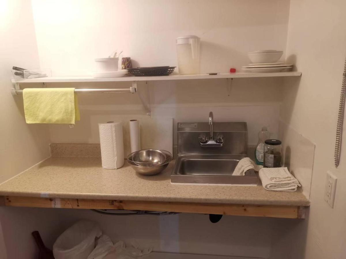 Dundurn Motel Екстериор снимка