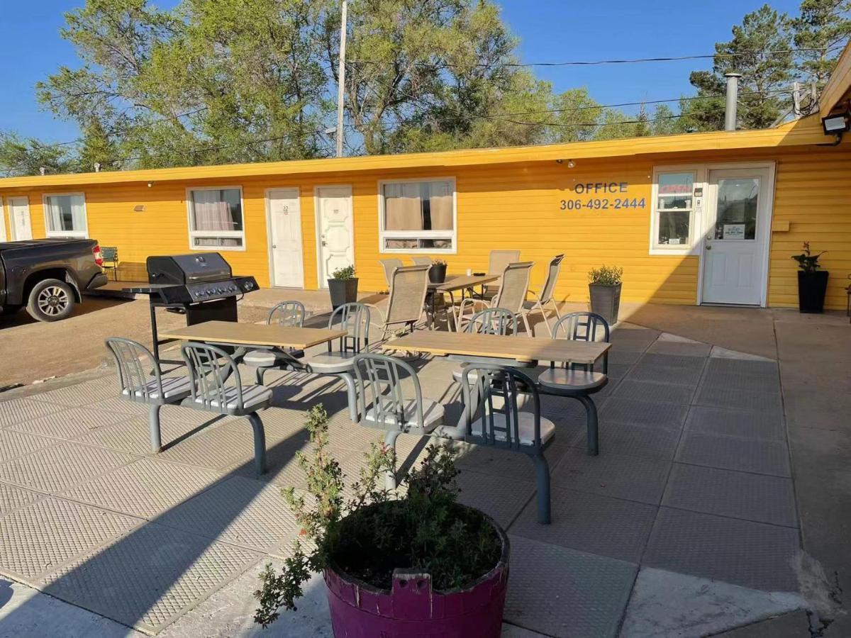 Dundurn Motel Екстериор снимка