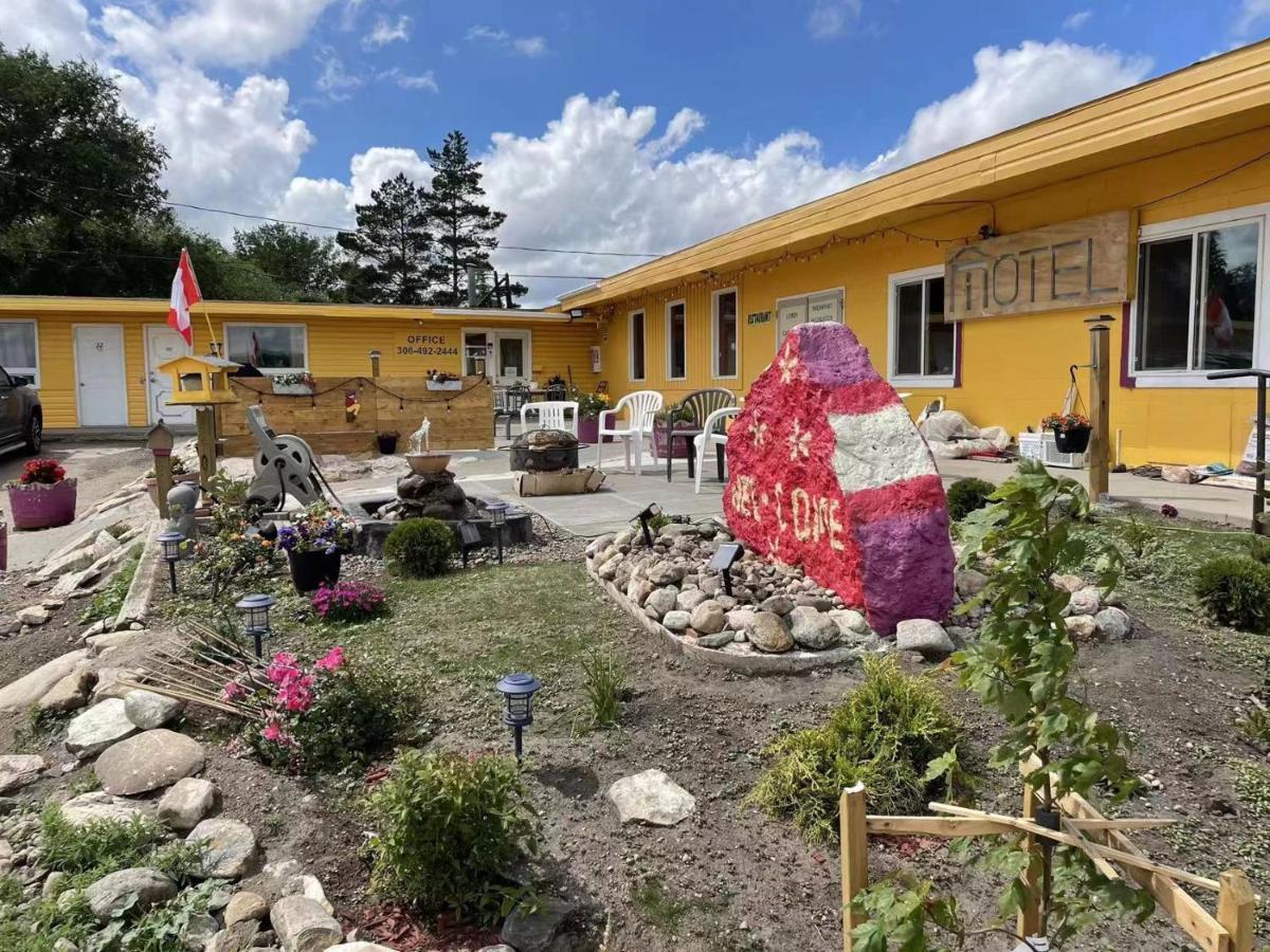 Dundurn Motel Екстериор снимка