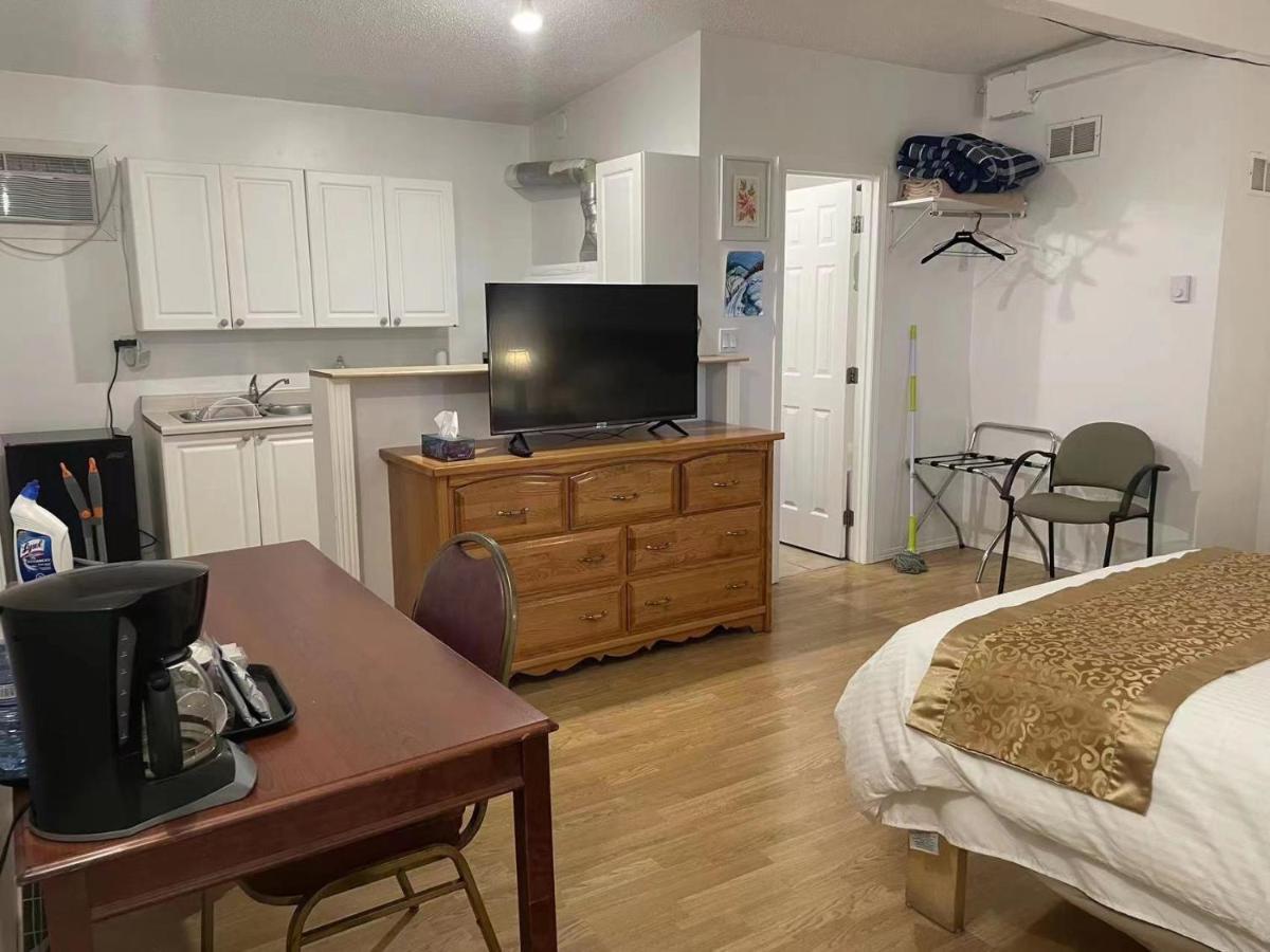 Dundurn Motel Екстериор снимка